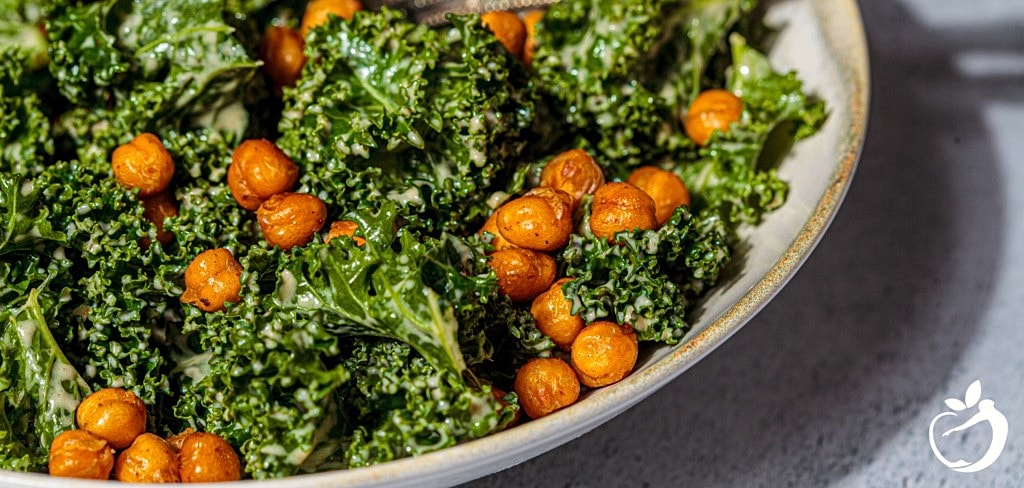 Kale Caesar Salad With Crispy Chickpeas