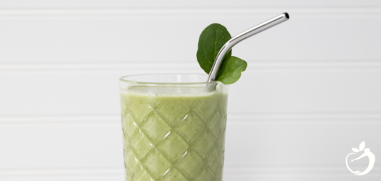Recipe Post Header Image of our Fully Functional® Lunchtime Smoothie in a glass.